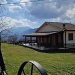 Alta Quiete 3* Frontone